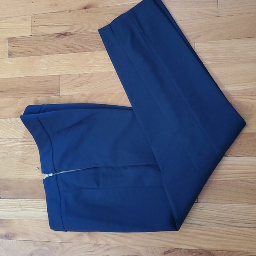 ELLEN TRACY Side Zip Ankle Pants